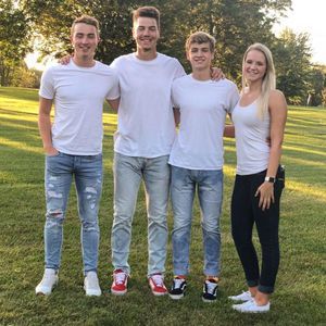 Meet your Posher, Taylor